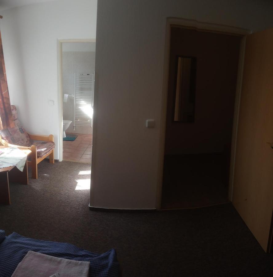 Penzion Mestansky Dum Svoboda nad Úpou Exterior foto
