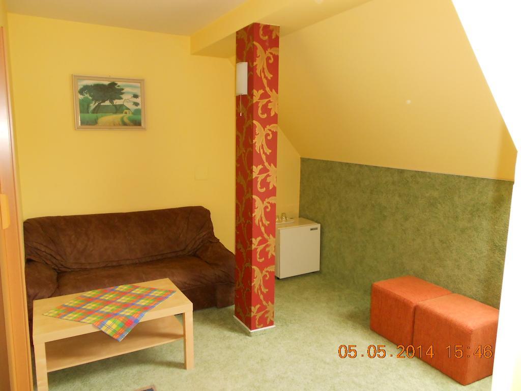 Penzion Mestansky Dum Svoboda nad Úpou Habitación foto